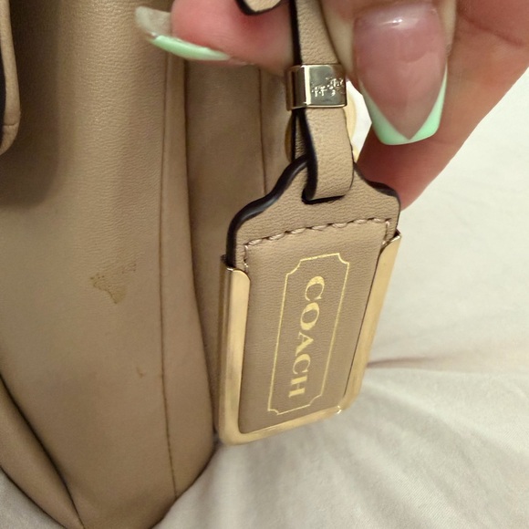 Coach Tan Shoulder Bag with Gold Accents - Picture 8 of 13